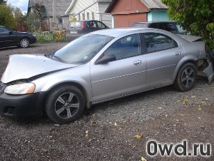 Битый автомобиль Dodge Stratus